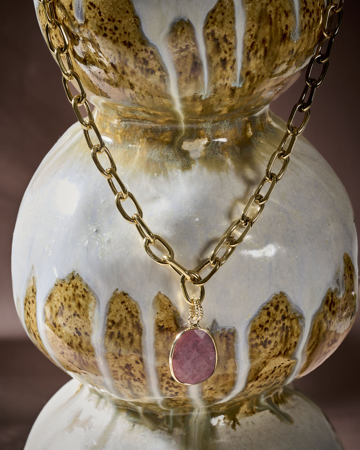 Collier Cale