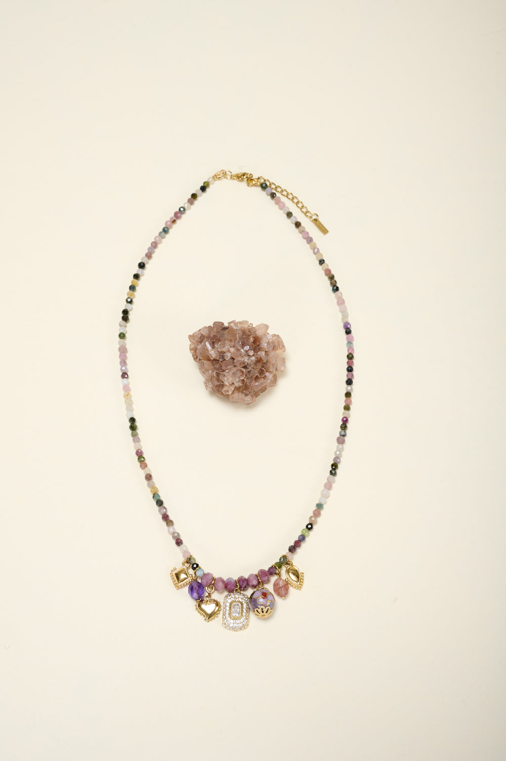 Collier Cato