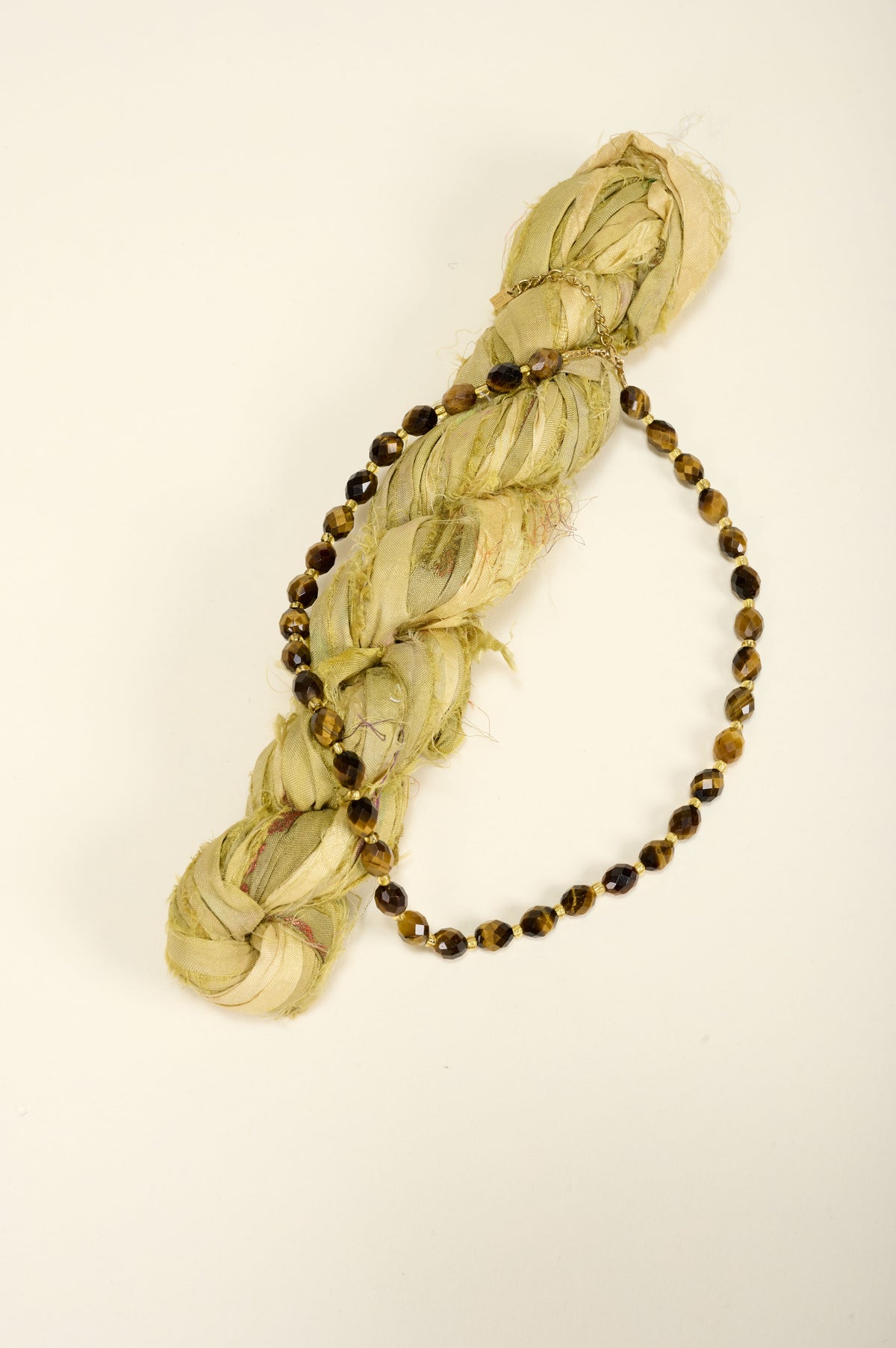 Collier Cobi