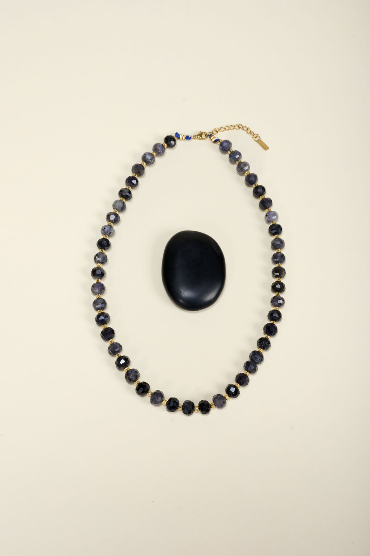 Collier Cobi