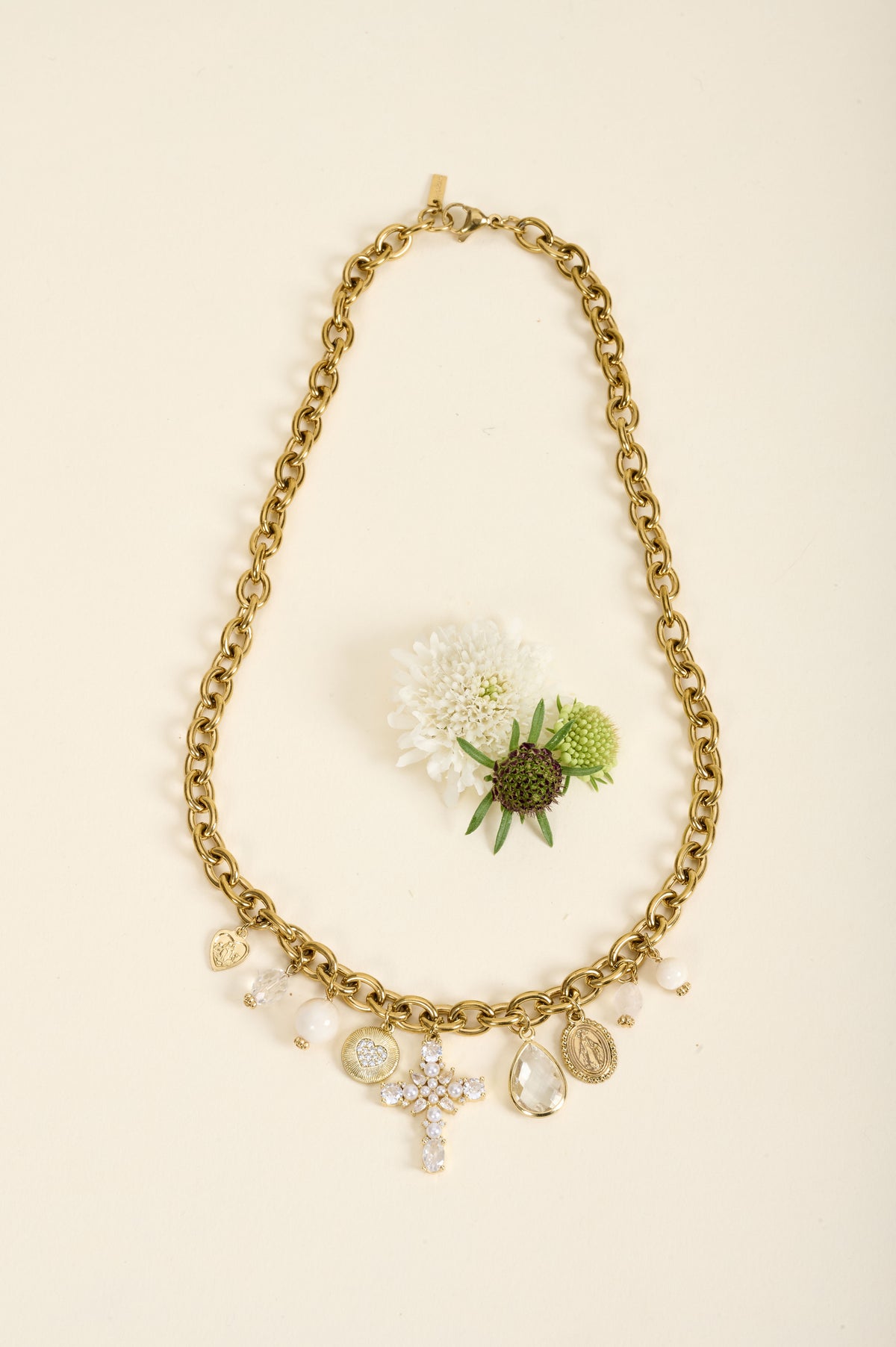 Collier Reto