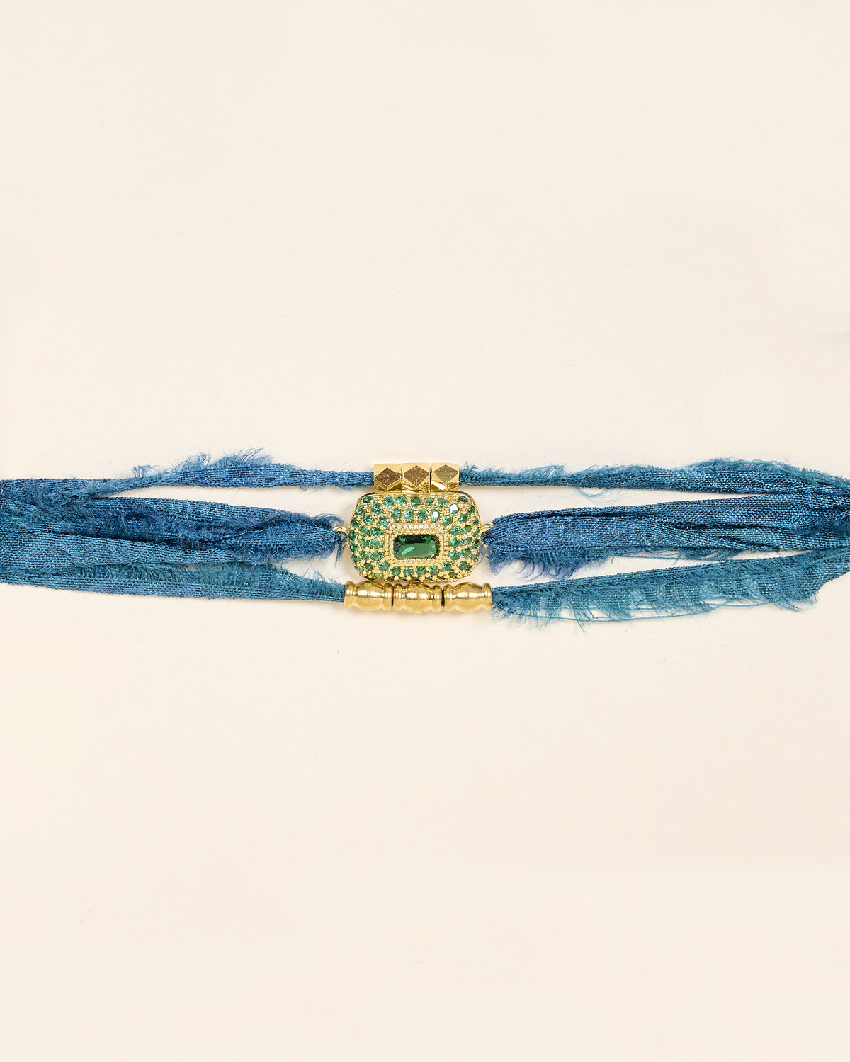 Bracelet soie Aina