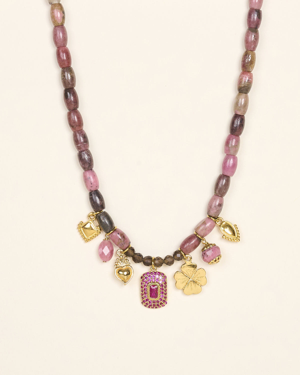 Collier Cato