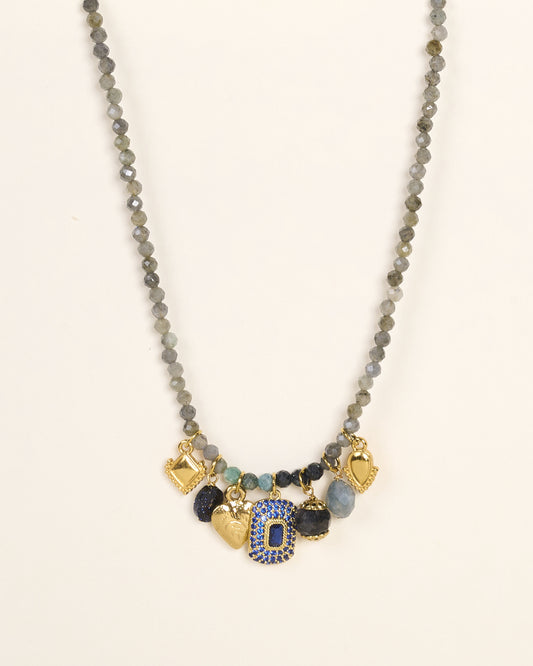 Collier Cato