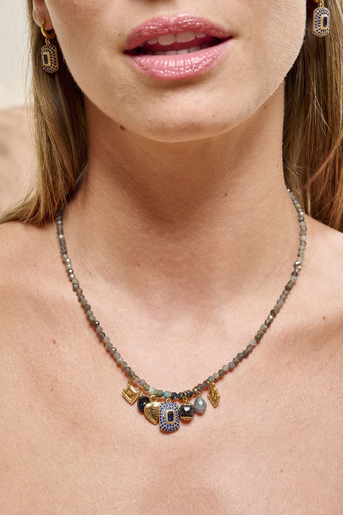 Collier Cato