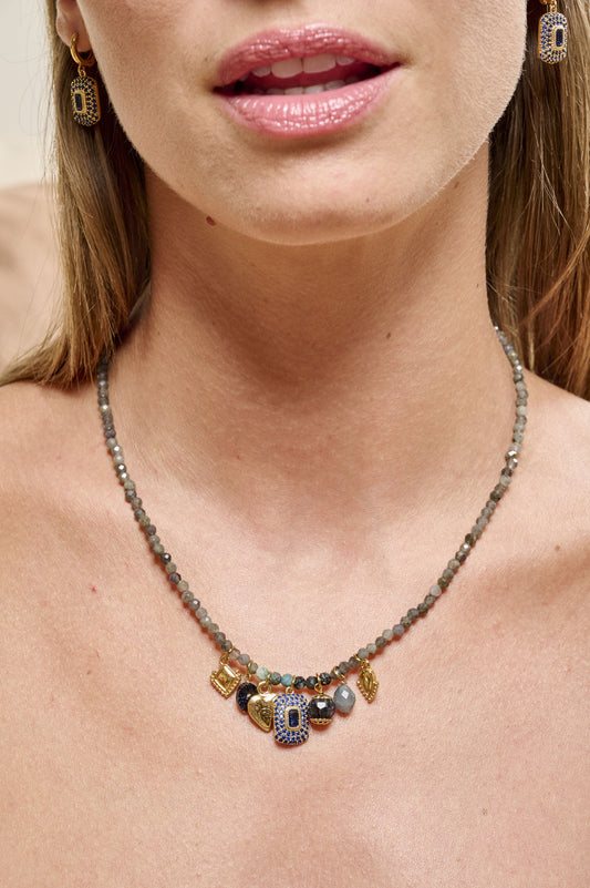 Collier Cato