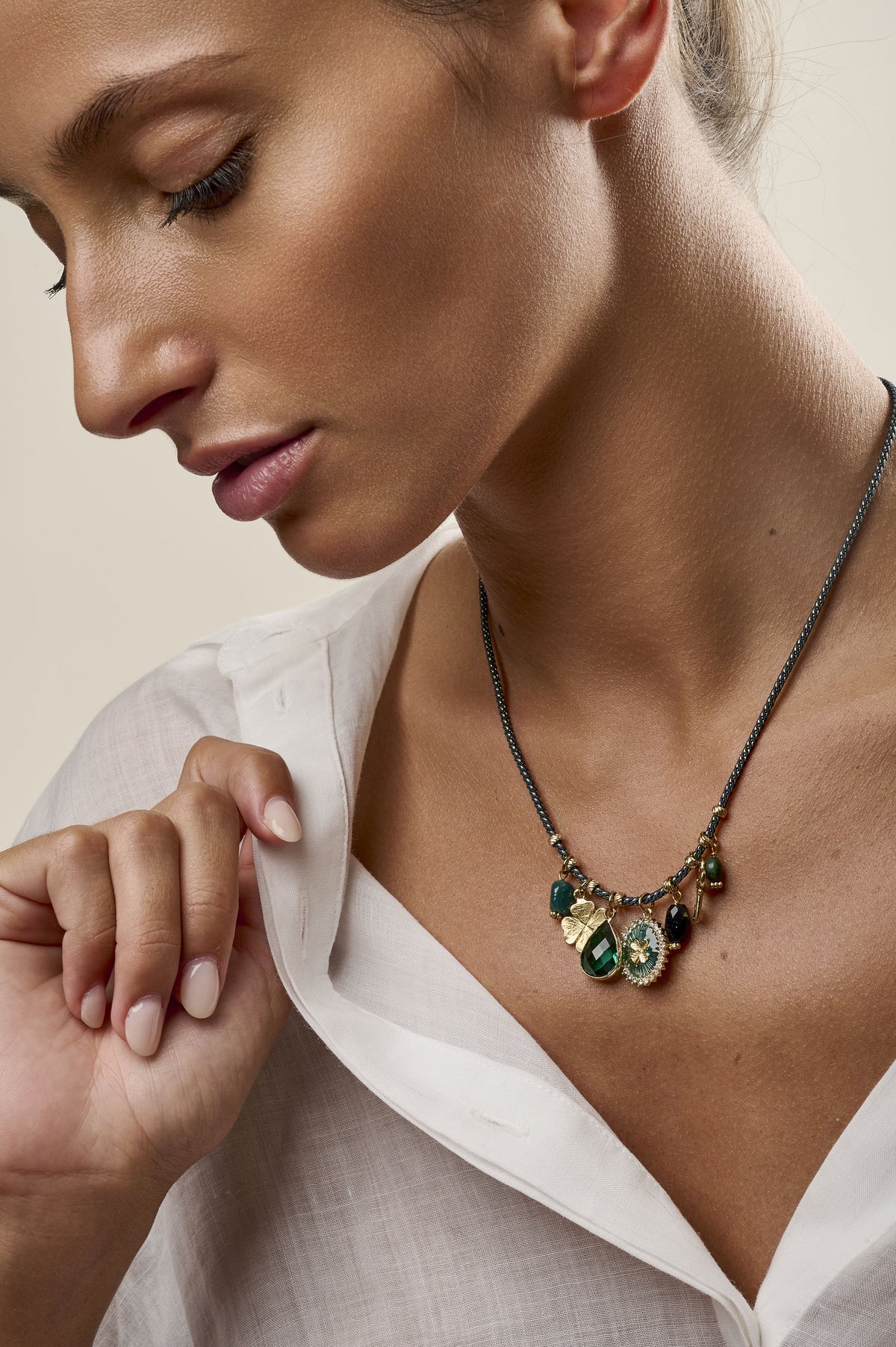 Collier Lina
